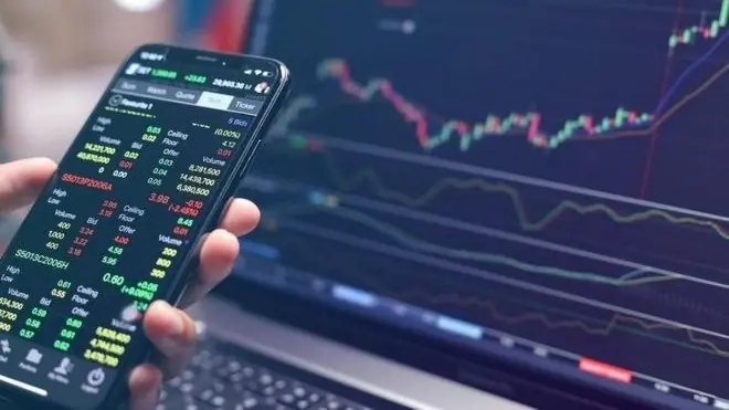 Chứng khoán tăng vọt gần 20 điểm phiên đầu tuần